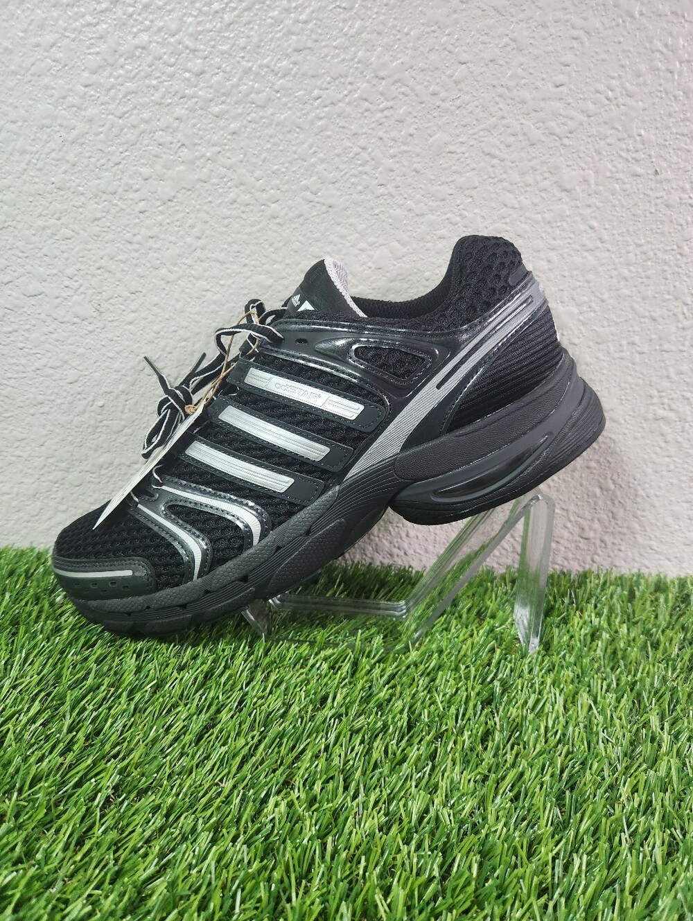 Size 10-Men’s adidas Adistar Control 5 Core Black Cloud White Carbon KI6150 NEW - Picture 1 of 9